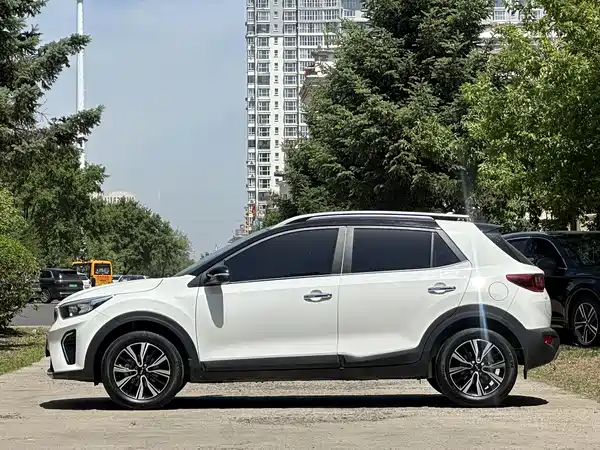 Kia KX1 2021