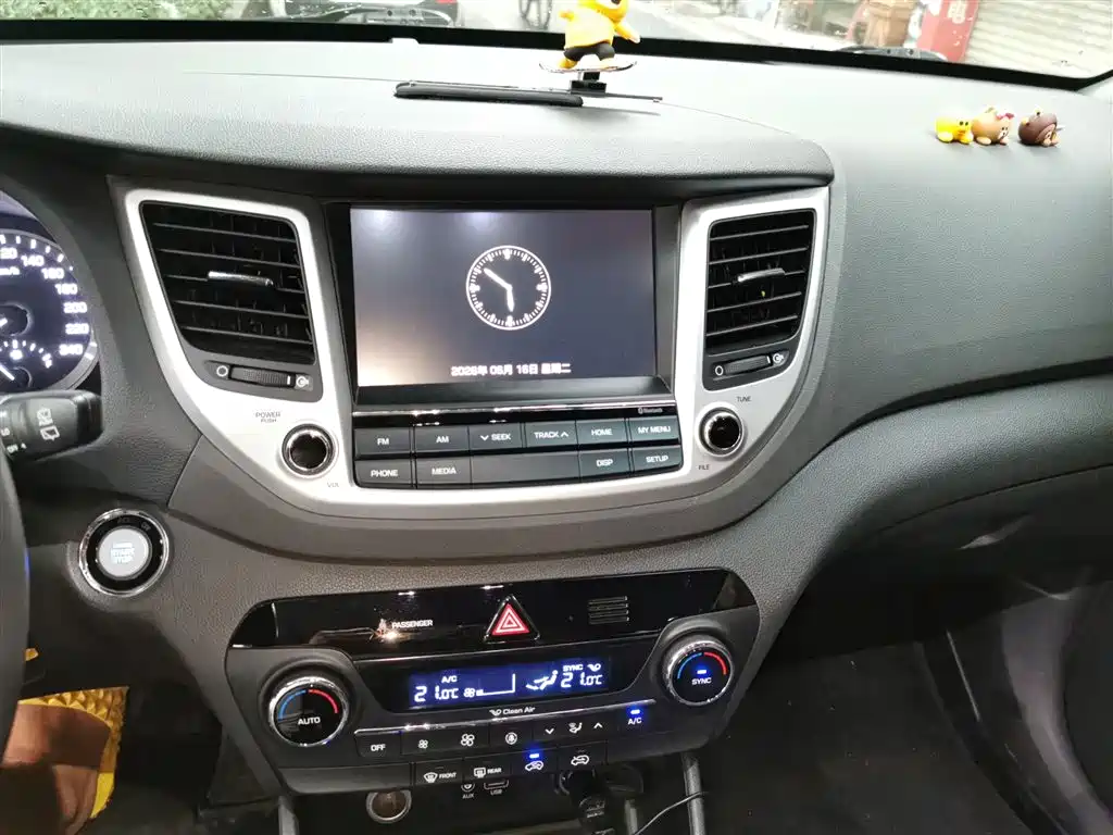 Hyundai Tucson 2017 — фото 9