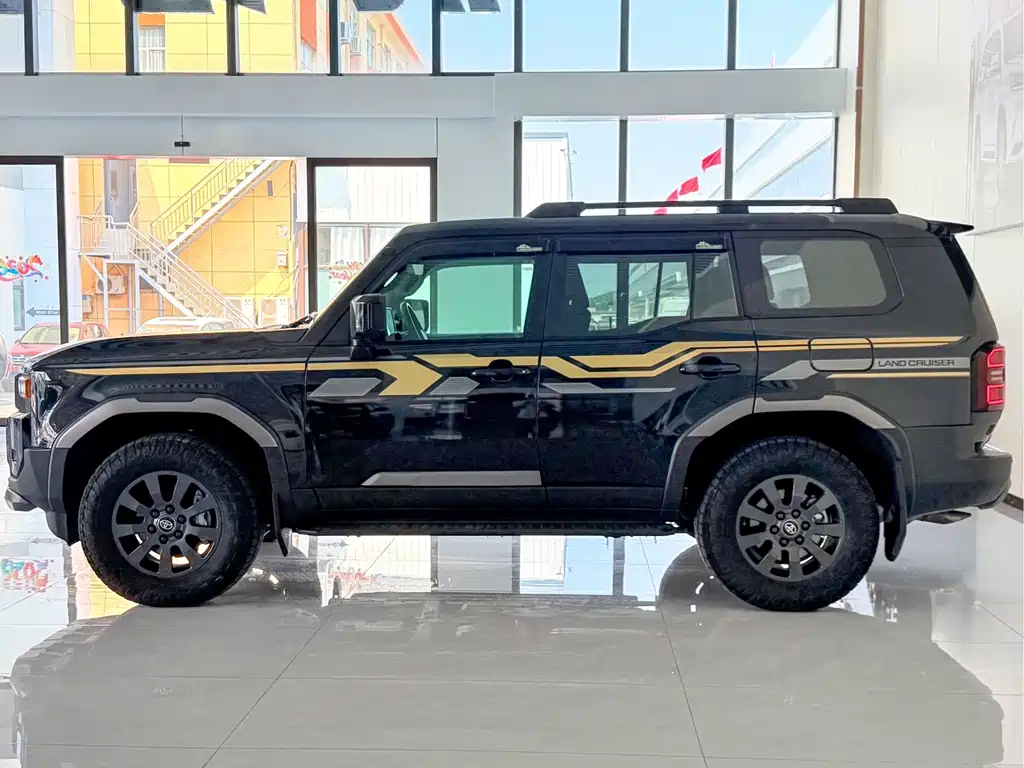 Toyota Prado 2024