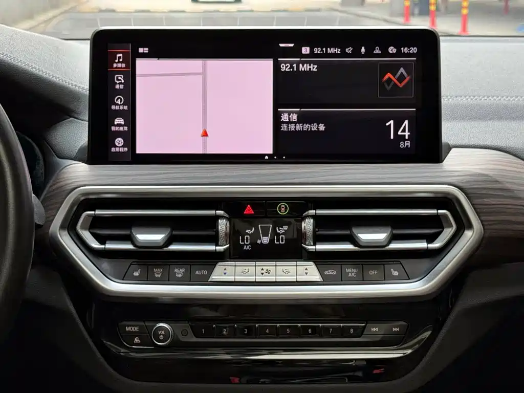 BMW X3 2022 — фото 14