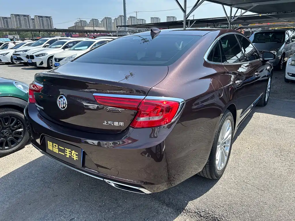 Buick LaCrosse 2017 — фото 9