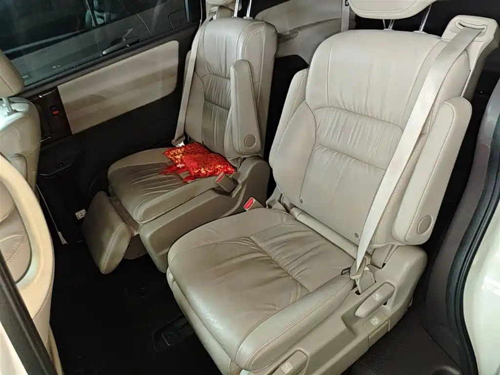 Honda Odyssey 2014 — фото 17