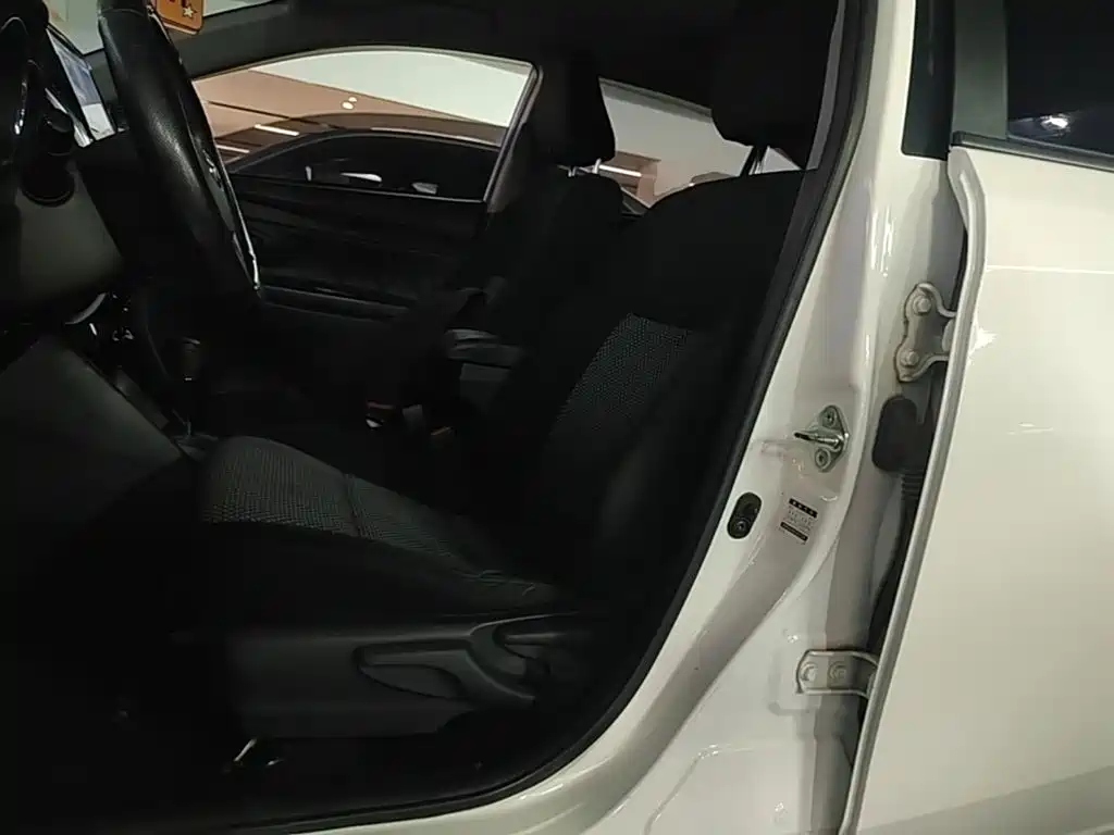 Toyota Vios 2016 — фото 15