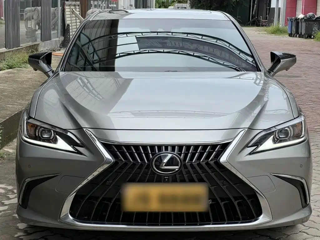 Lexus ES 2022 — фото 4