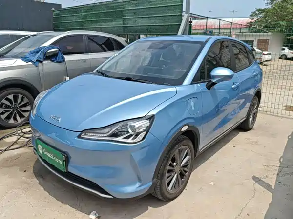 Neta V 2022