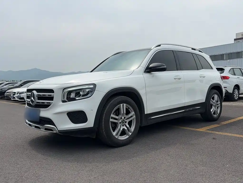 Mercedes-Benz GLB 2021