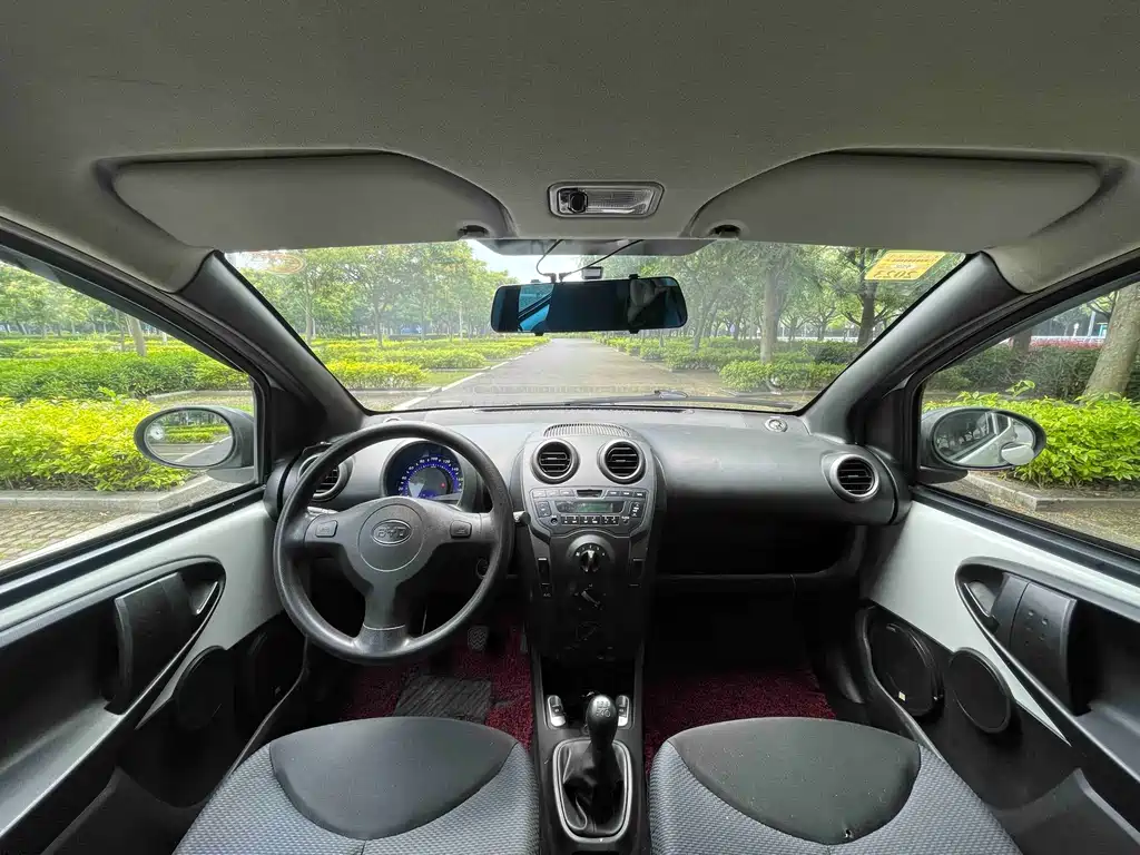 BYD F0 2015