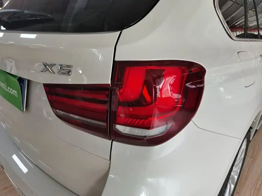 BMW X5 2017 — фото 8