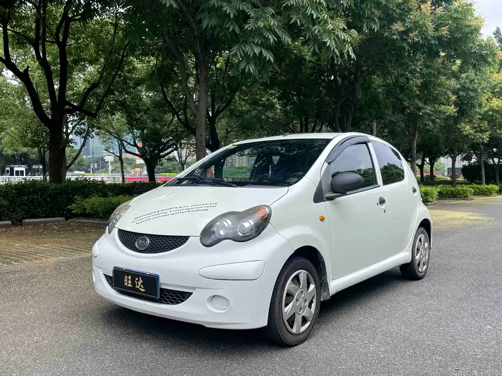 BYD F0 2015