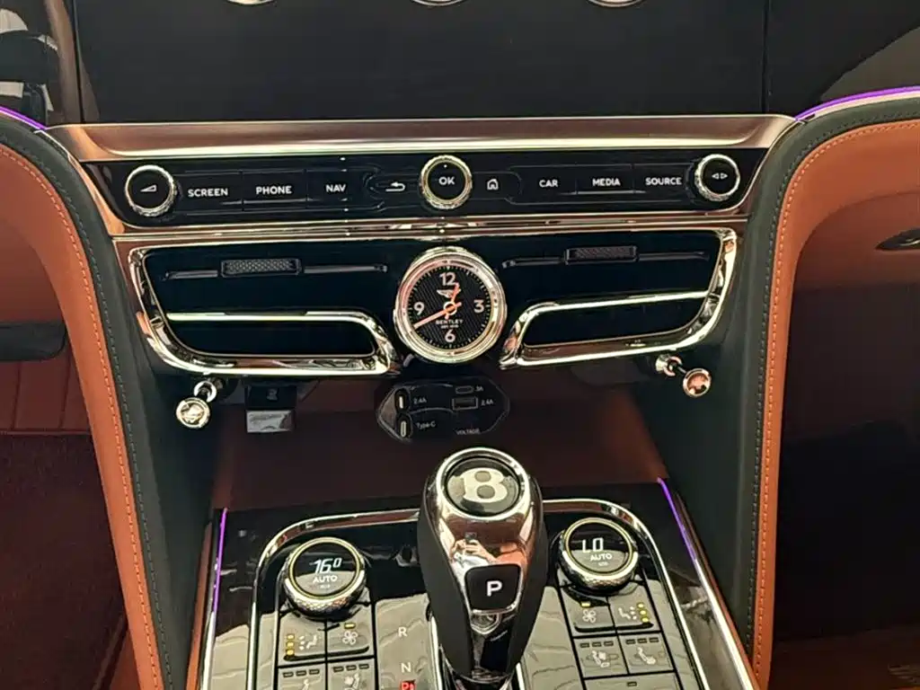 Bentley Flying Spur 2020 — фото 9