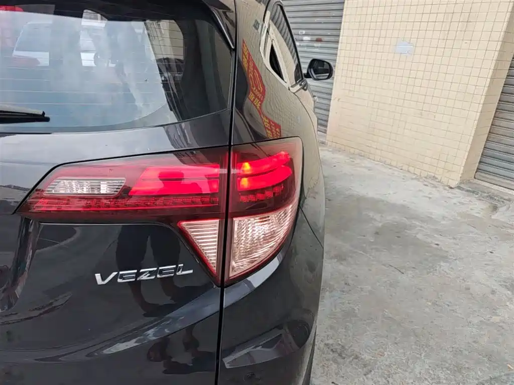 Honda Vezel 2018 — фото 8