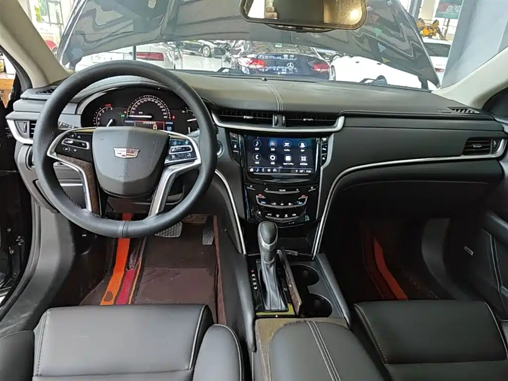 Cadillac XTS 2018 — фото 10