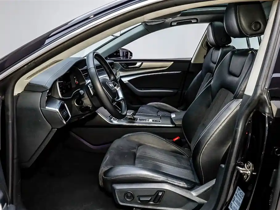 Audi A7L 2024 — фото 9