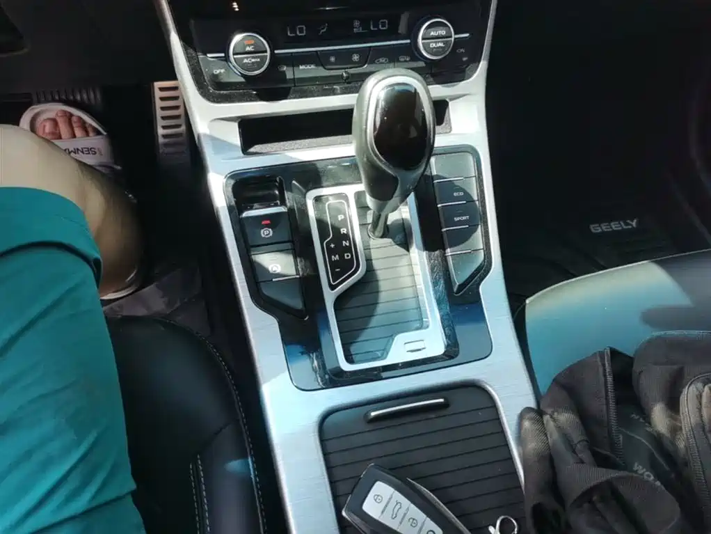 Geely Emgrand GS 2019 — фото 14