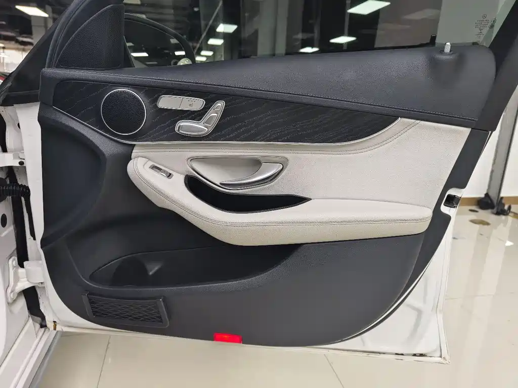 Mercedes-Benz C-Class 2015 — фото 15