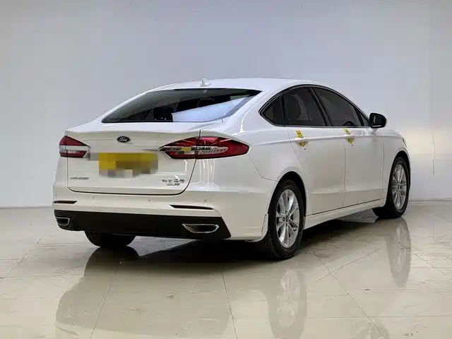 Ford Mondeo 2021 — фото 5