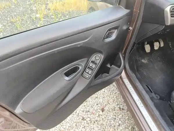 Peugeot 301 2015