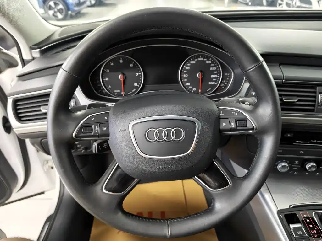 Audi A6L 2018 — фото 8