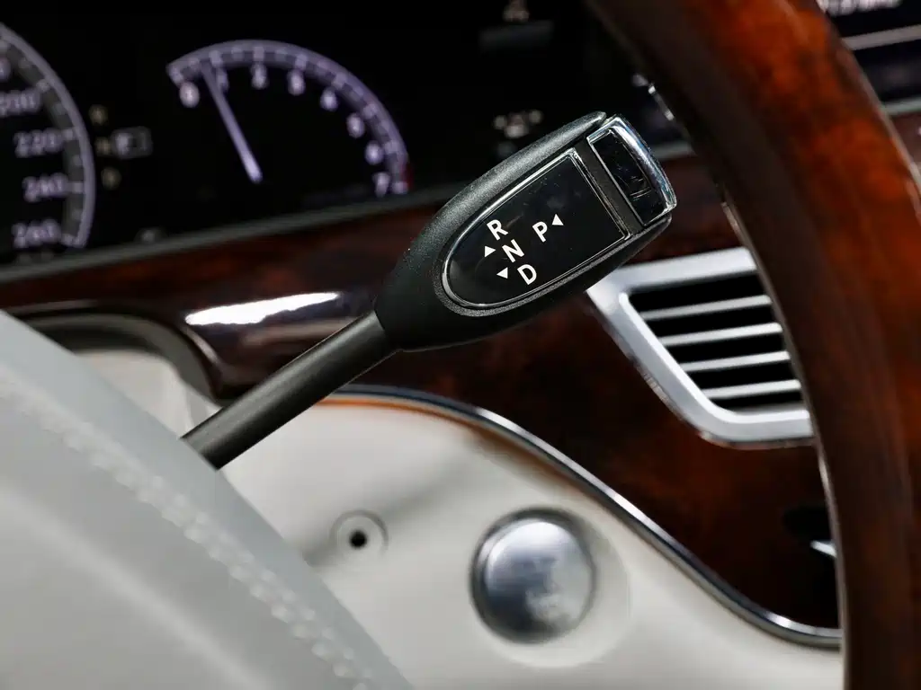 Mercedes-Benz S-Class 2010 — фото 13