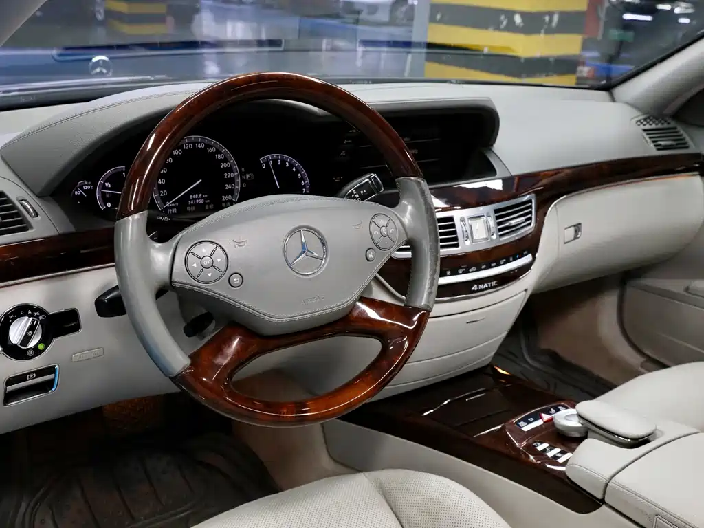 Mercedes-Benz S-Class 2010 — фото 11