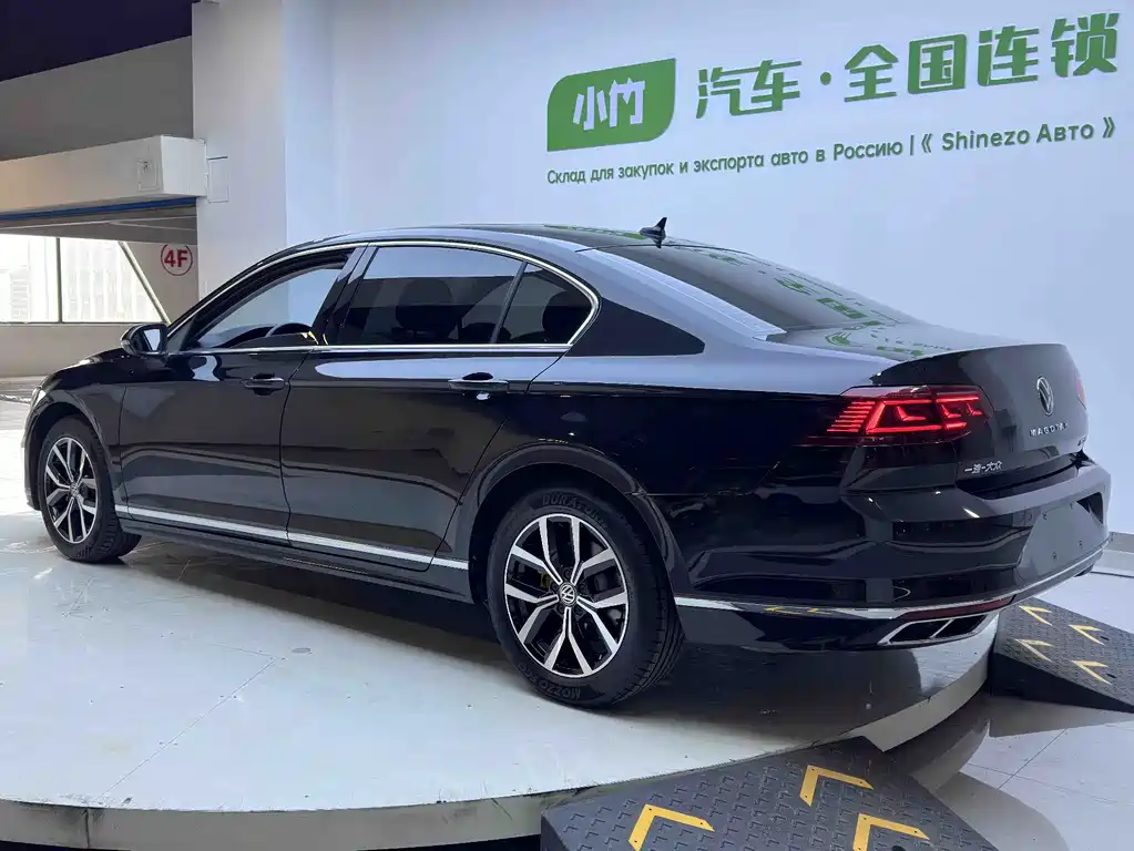 Volkswagen Magotan 2025
