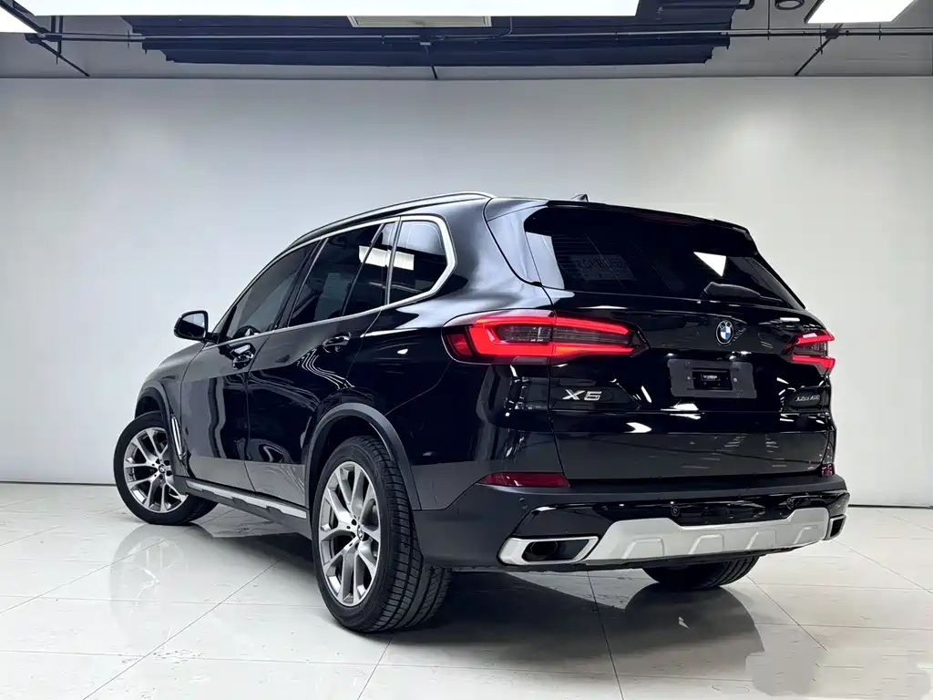 BMW X5 2021 — фото 6