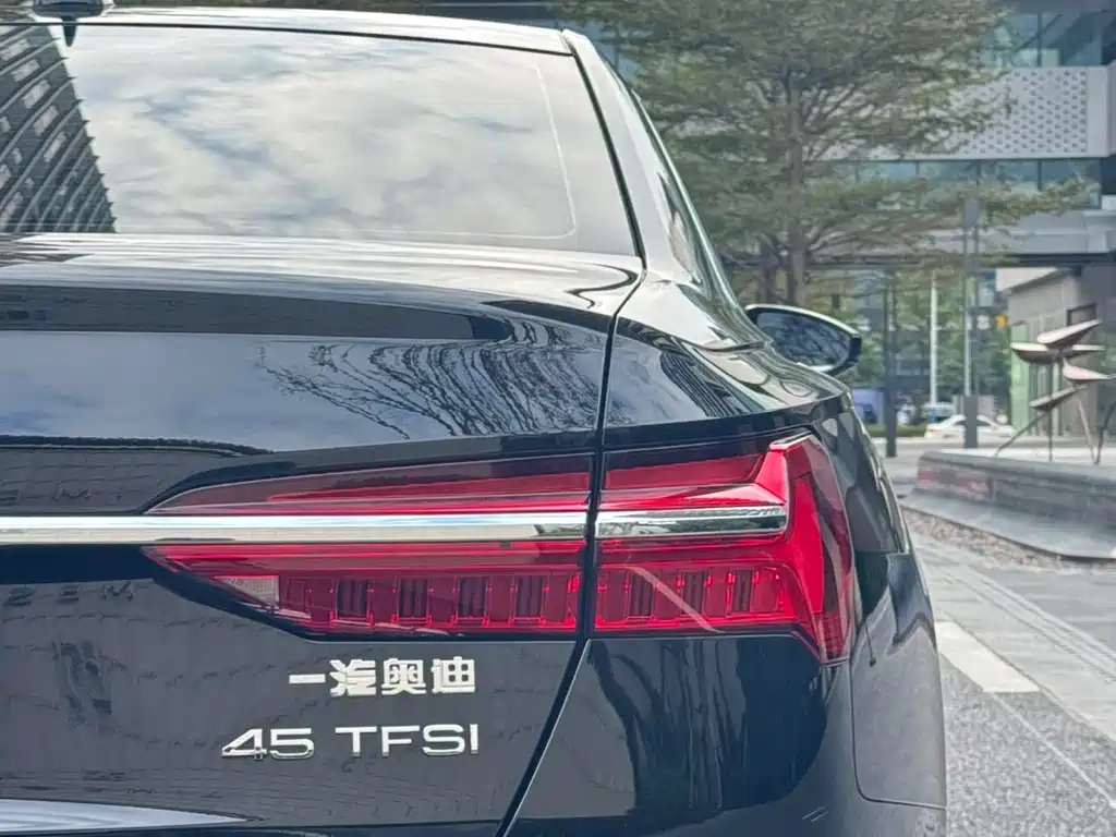 Audi A6L 2021 — фото 5