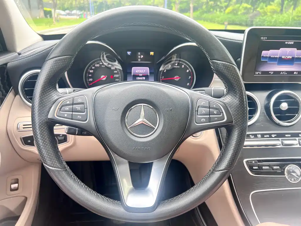 Mercedes-Benz C-Class 2018 — фото 18