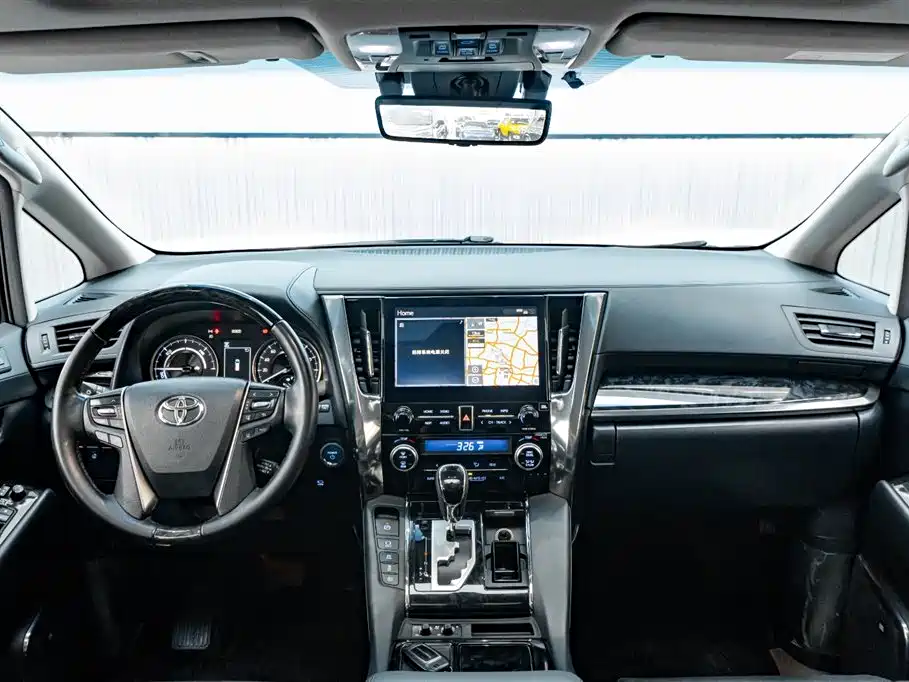 Toyota Alphard 2021 — фото 14