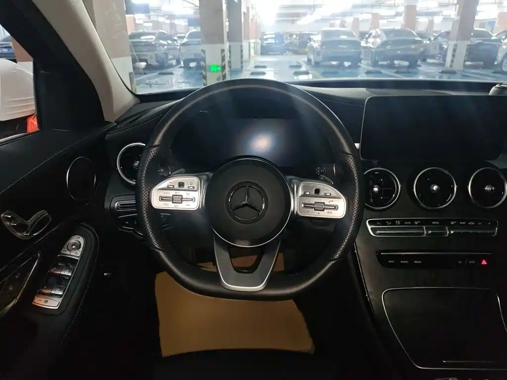 Mercedes-Benz C-Class 2020
