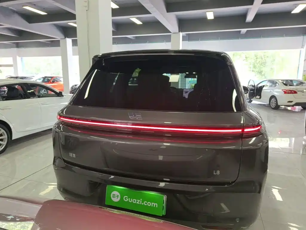 Li Auto Li L8 2023