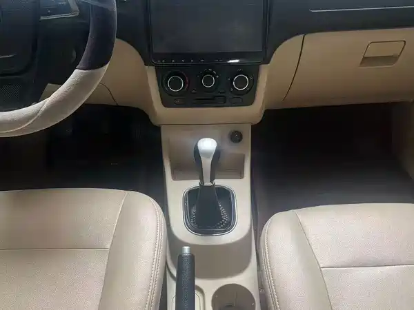 Dongfeng Scenery 370 2016