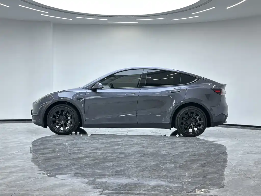 Tesla Model Y 2021 — фото 7