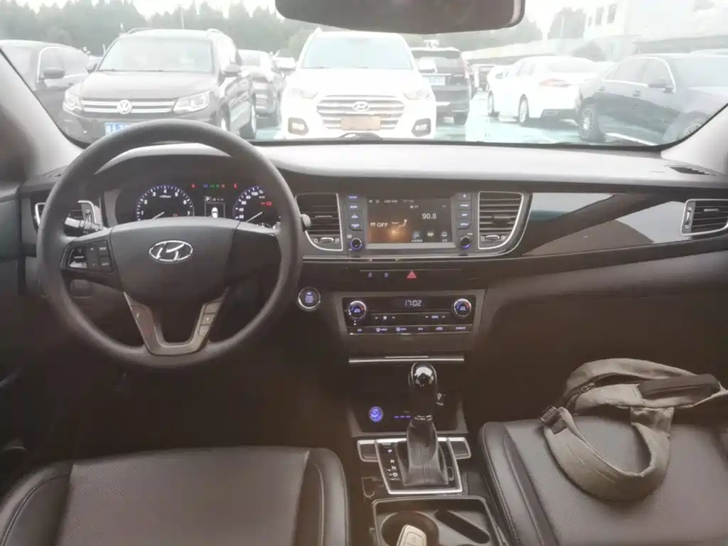 Hyundai Mistra 2017 — фото 10