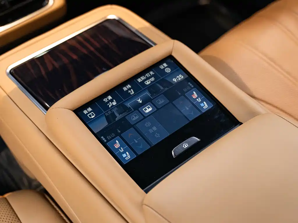 Lexus LS 2021 — фото 18