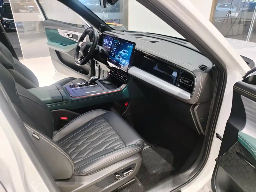 GAC Motor Trumpchi GS8 2022 — фото 10