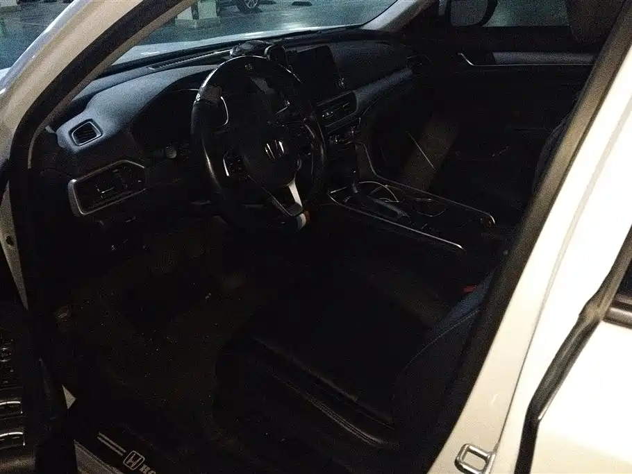 Honda Accord 2021 — фото 9