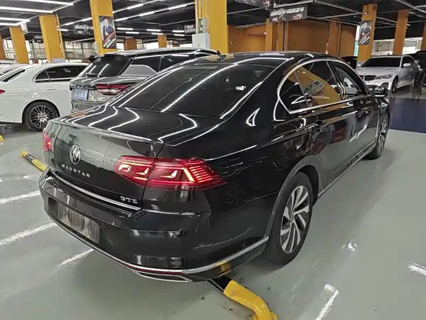 Volkswagen Magotan PHEV 2022