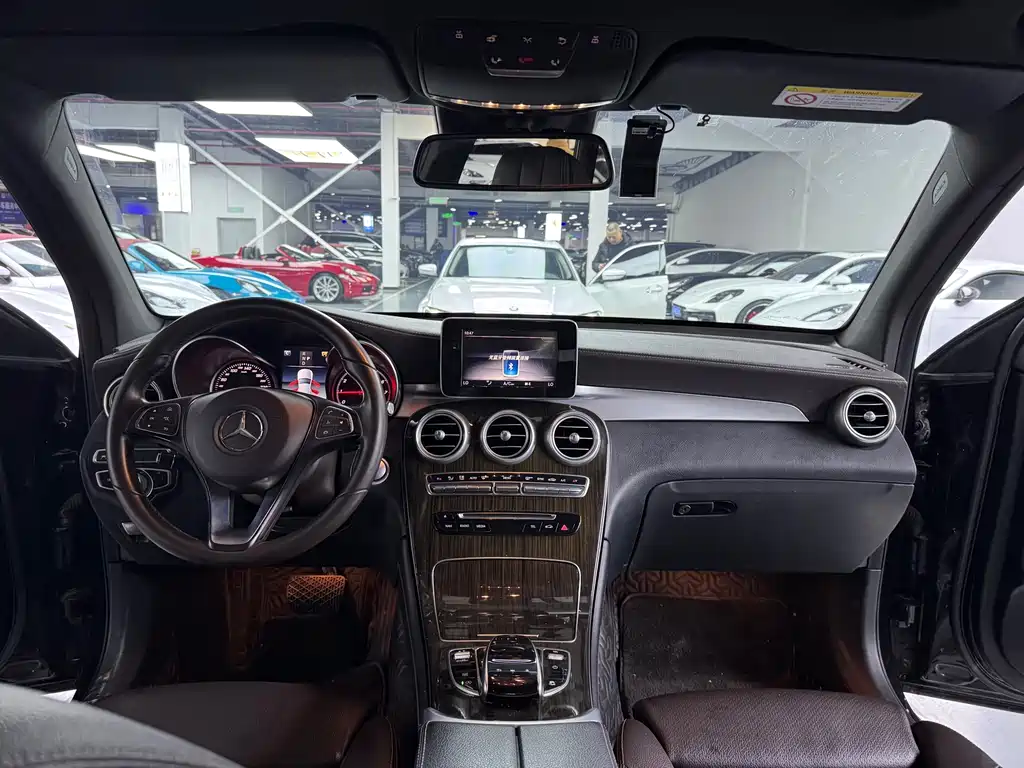 Mercedes-Benz GLC 2018 — фото 10