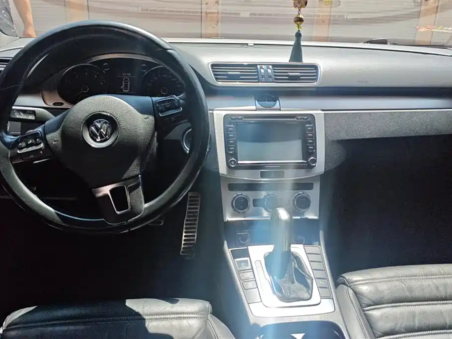 Volkswagen CC 2015 — фото 12
