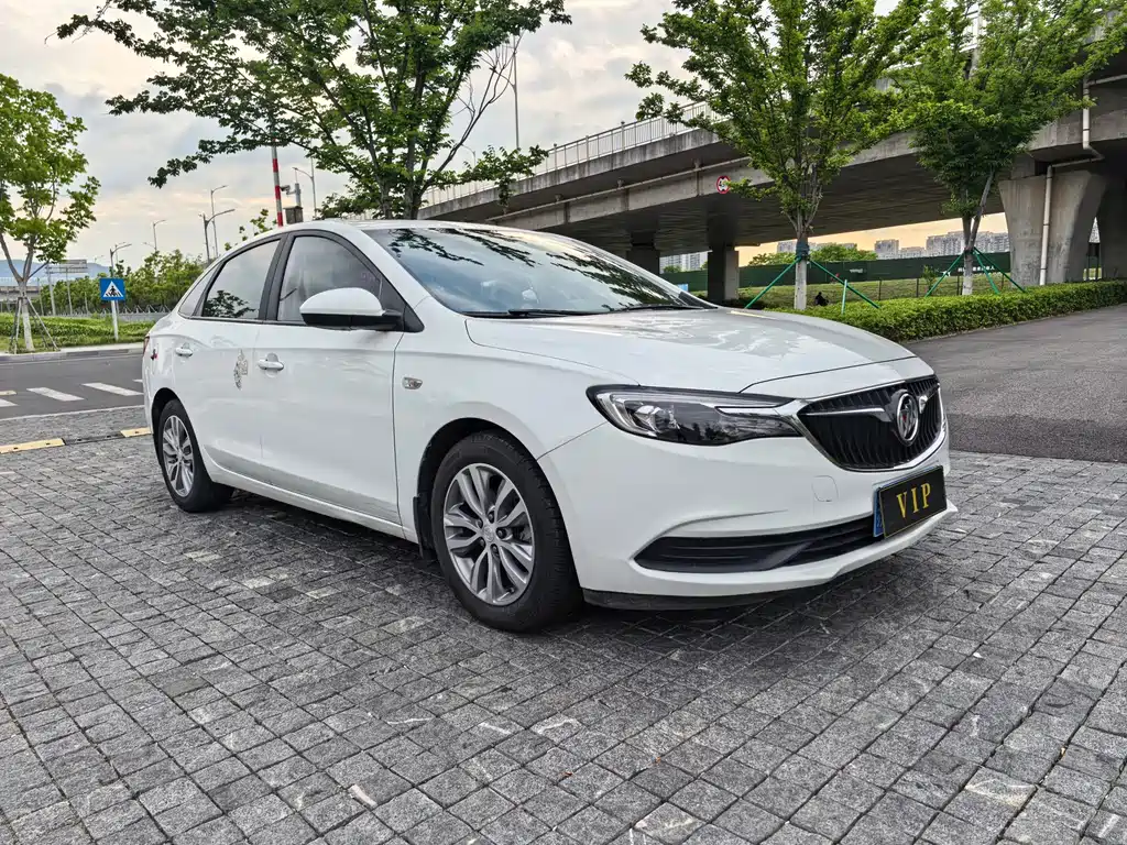 Buick Excelle 2021 — фото 18