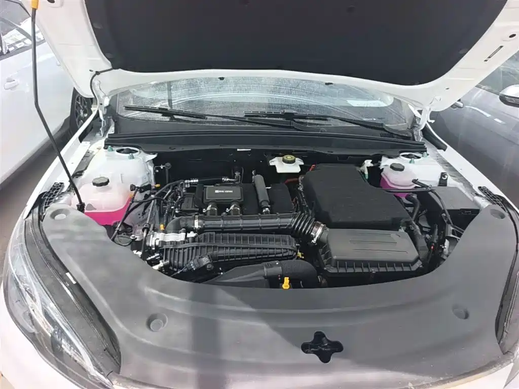 BYD Seal 05 DM-i 2026 — фото 20
