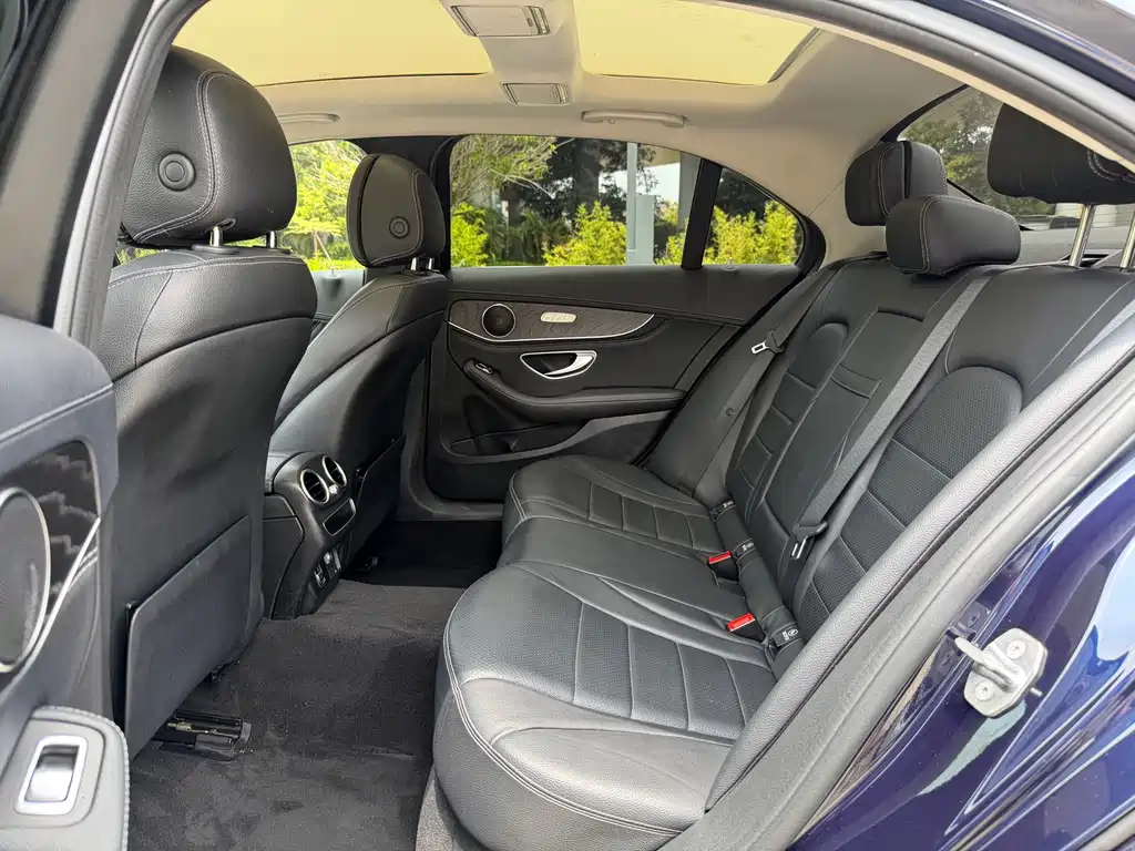 Mercedes-Benz C-Class 2020 — фото 12