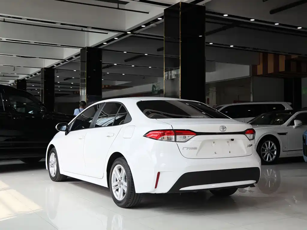 Toyota Levin 2023 — фото 16