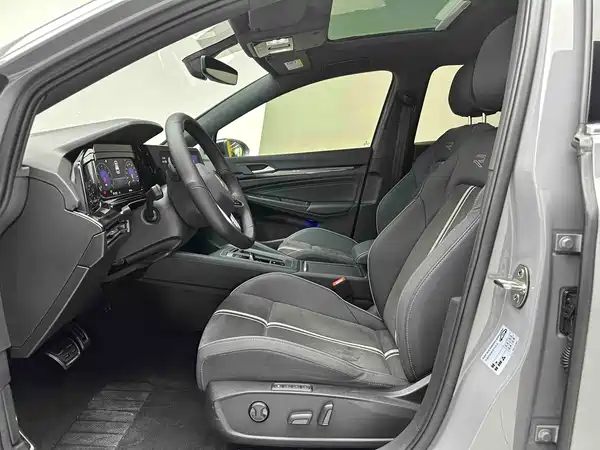 Volkswagen Golf 2023