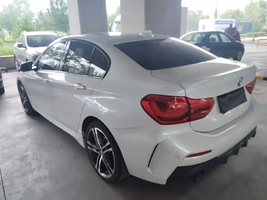 BMW 1 Series 2021