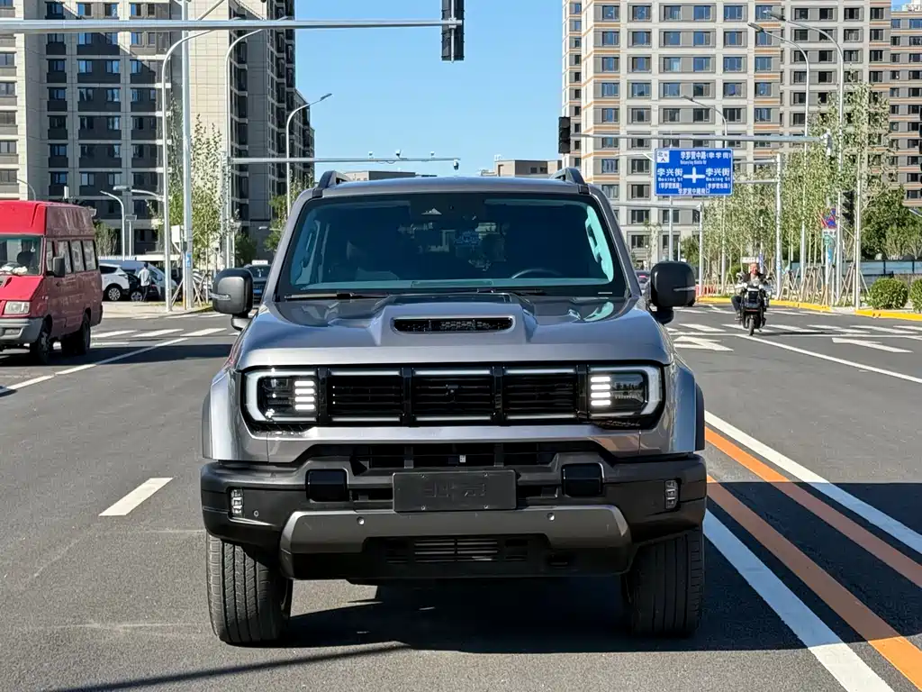 Beijing Off-Road BJ40 EREV 2025 — фото 2