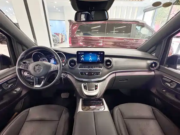 Mercedes-Benz V-Class 2022