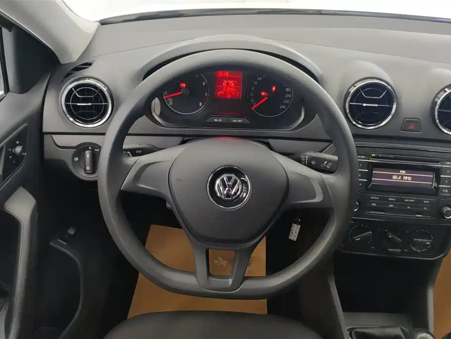 Volkswagen Jetta 2018 — фото 15