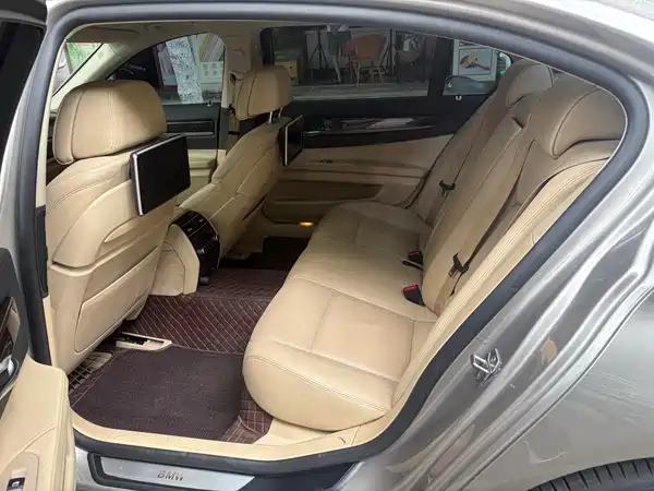BMW 7 Series 2013